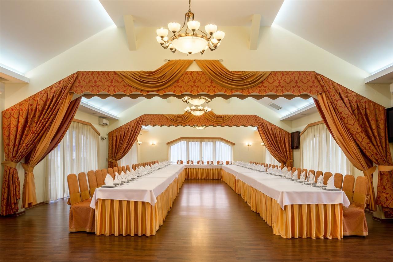 Hutor Hotel Dnipro Exterior foto