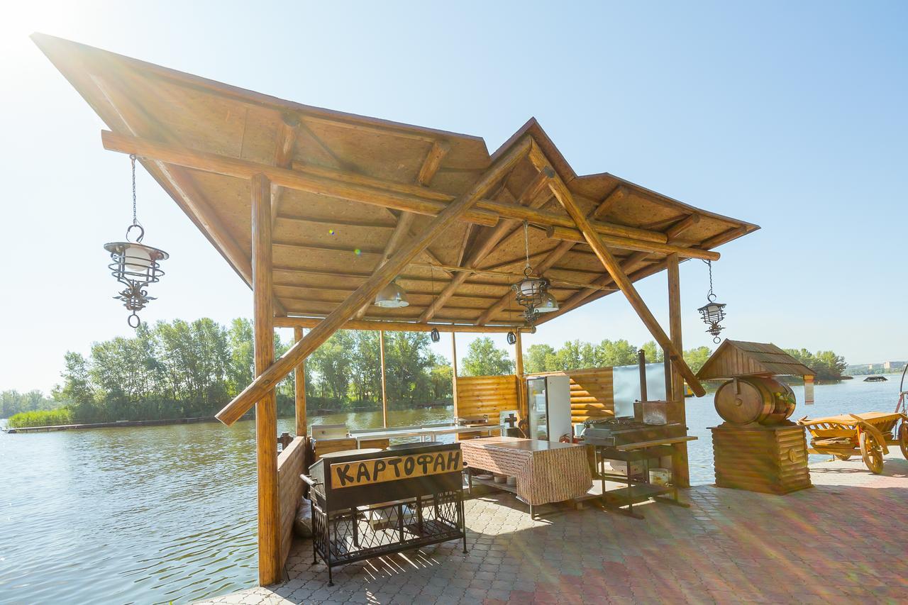 Hutor Hotel Dnipro Exterior foto