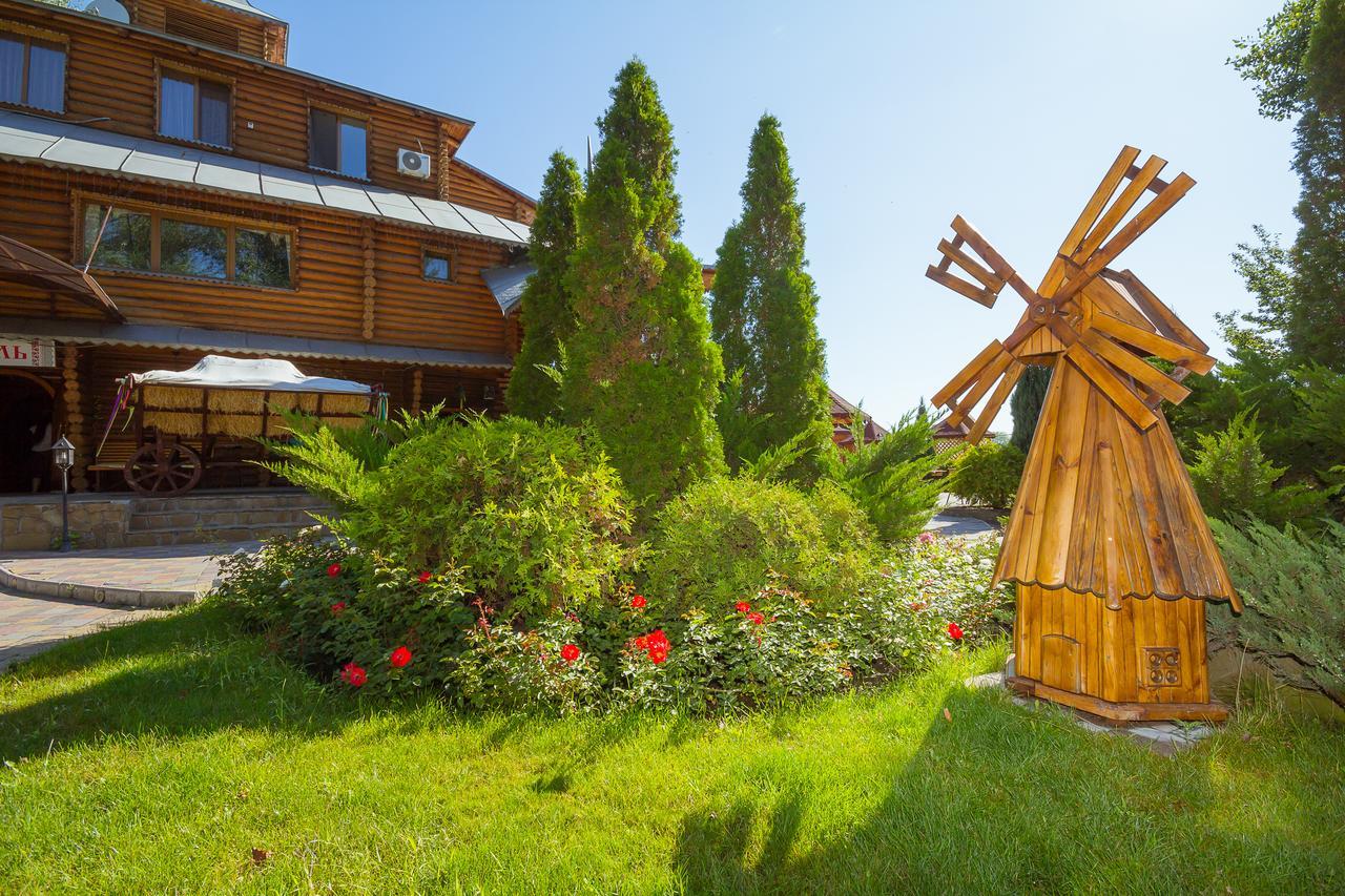 Hutor Hotel Dnipro Exterior foto