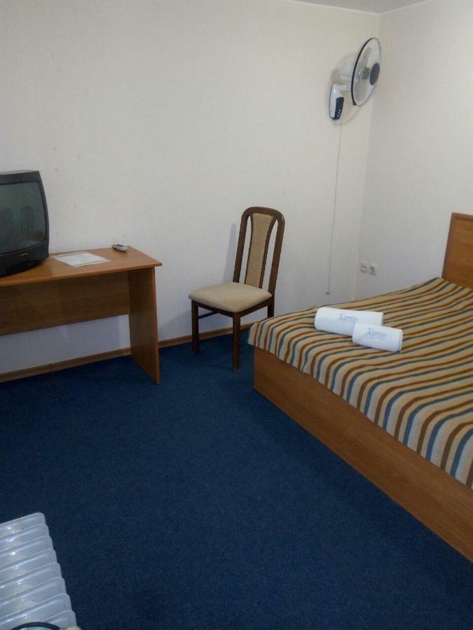Hutor Hotel Dnipro Exterior foto
